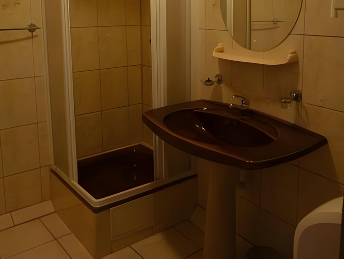 Bathroom 2, Steak Restaurant Penzion Country Saloon, Klatovy