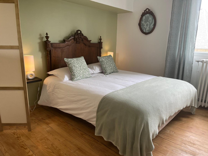Bedroom 2, L Hirondelle du printemps 2, Somme