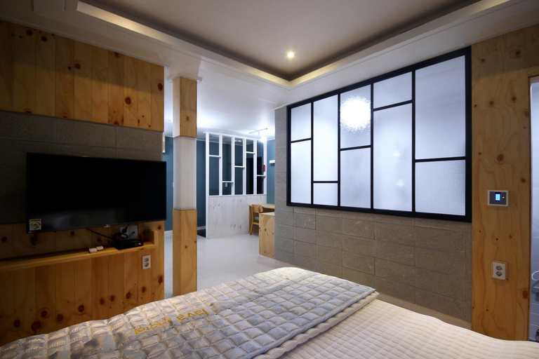 Bedroom 2, Geochang Java, Geochang