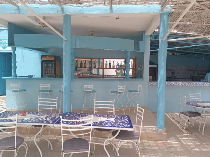 Food & Drinks, Les Filets Bleus, Mbour