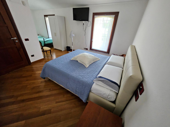 Others 3, Antico Borgo di Liteggio, Bergamo