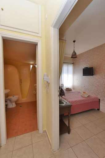 Bedroom 3, Mata's Apartments, South Aegean