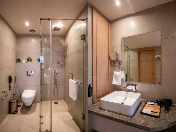 Bathroom 4, The Pribson Hotel, Amritsar