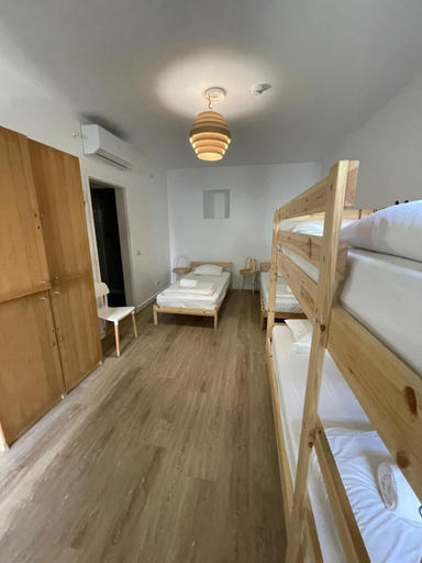 Bedroom 2, AMAZIGH HOSTEL Ensuite Rooms & Dorms with shared Kitchen, Aljezur