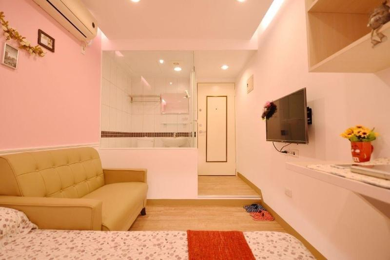 Others 4, Feng Chia Stay9, Taichung