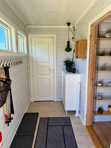 5, Charming mountain cabin, Strand