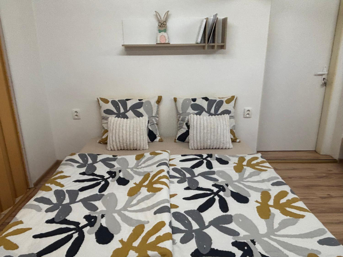 4, Apartmanovy dom Grand, Nové Zámky