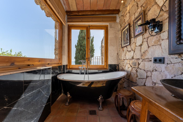 Bathroom 4, Roger de Flor Palace, Girona