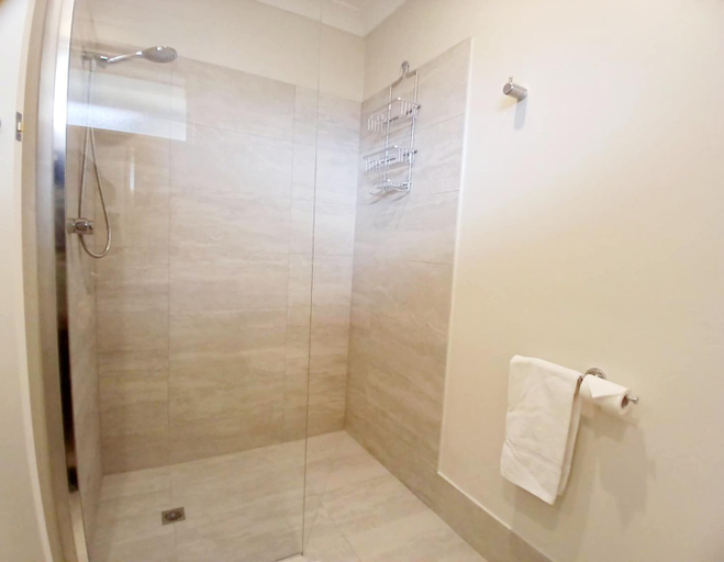 Bathroom 3, Higgins Lane Motel, Augusta-Margaret River