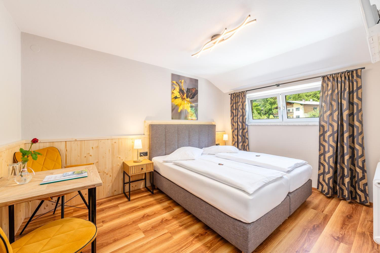 Bedroom 2, Kollerhof, Liezen