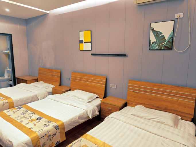Bedroom 3, Huashan Gehui Hotel, Weinan
