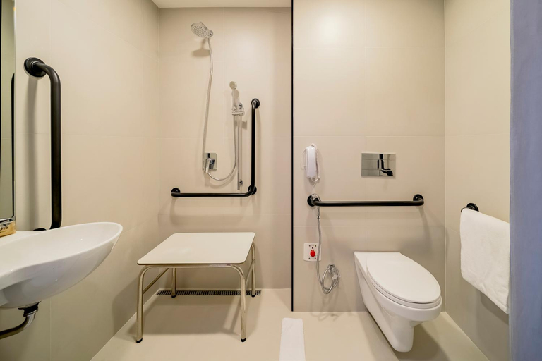 Bathroom 3, ibis budget São Paulo Paulista, São Paulo