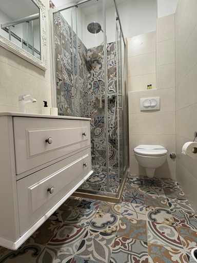 Bathroom 2, Dubrovnik Old Town Charming Room, Dubrovnik