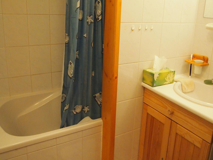 Bathroom 3, Chalet in Vallandry near Paradiski Ski Area, Savoie