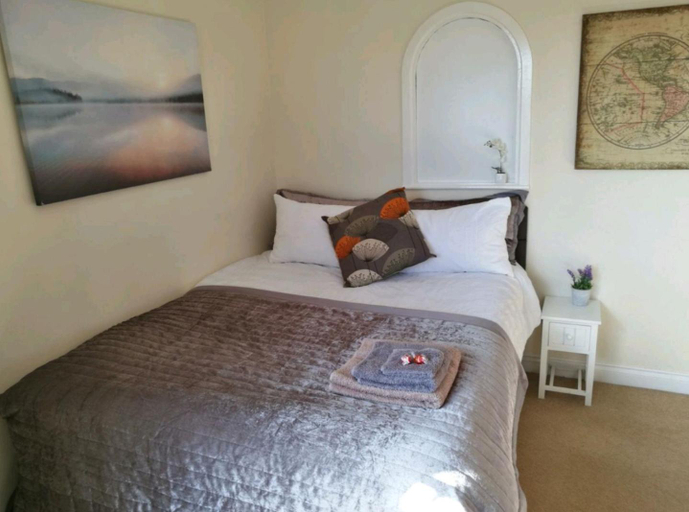 Bedroom 2, Silent Night SGH, Southampton