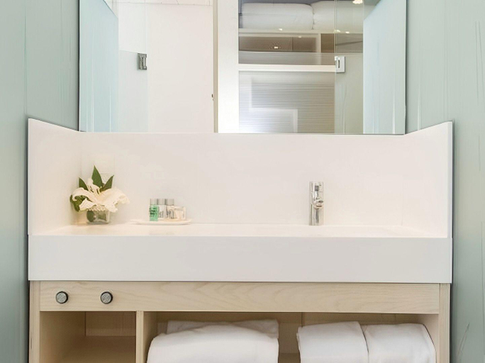 Bathroom 5, Aparthotel Ako Suites, Barcelona