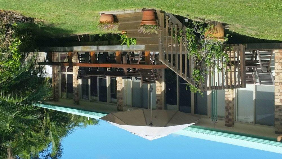 Sport & Beauty, Hilltop Hideaway, Maroochy