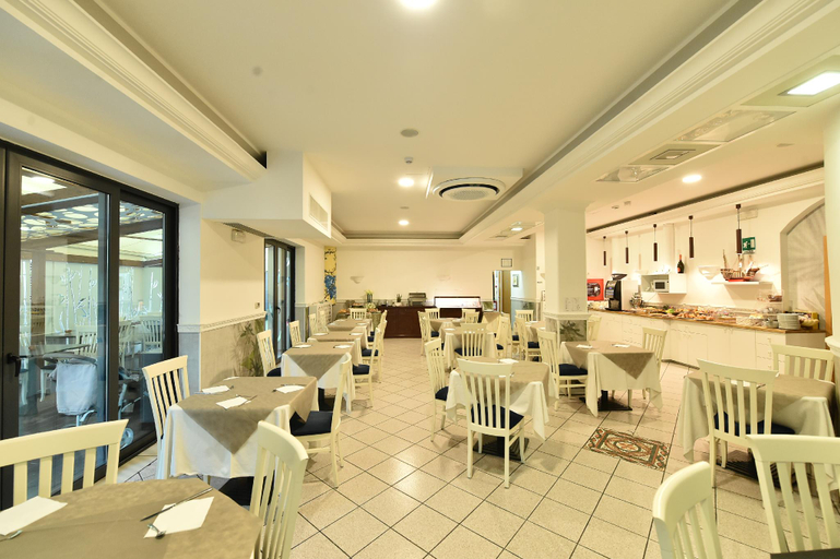 Food & Drinks 5, Hotel Okinawa, Rimini