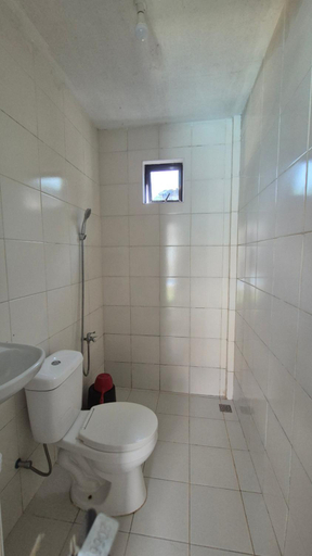 Bathroom 4, Camotes Backpackers Hostel, San Francisco