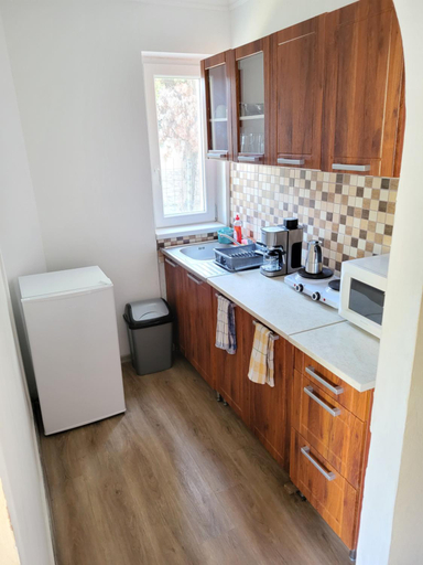 Others 5, Csalogany Apartman, Mezőkövesdi