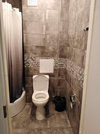 Bathroom 3, BlobHostel, Sankt-Peterburg gorsovet