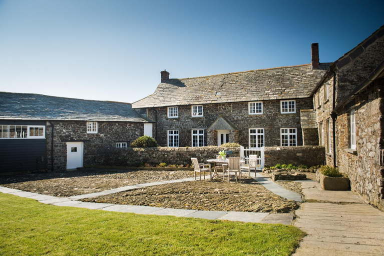 Others 5, Trevigue, Cornwall