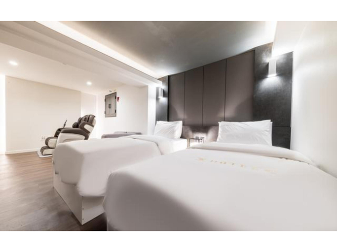 Bedroom 2, Sincheon Khan, Songpa