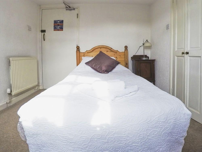 Bedroom 4, The Old Ship Inn, Nottinghamshire