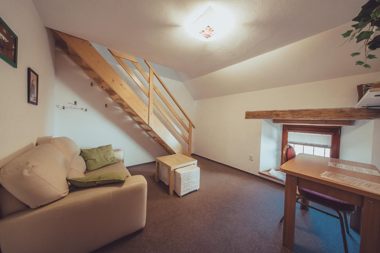 Others 4, Hotel Hospodarsky dvur Bohuslavice, Jihlava