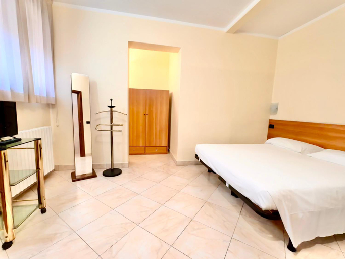Bedroom 2, Hotel Fattori, Bologna