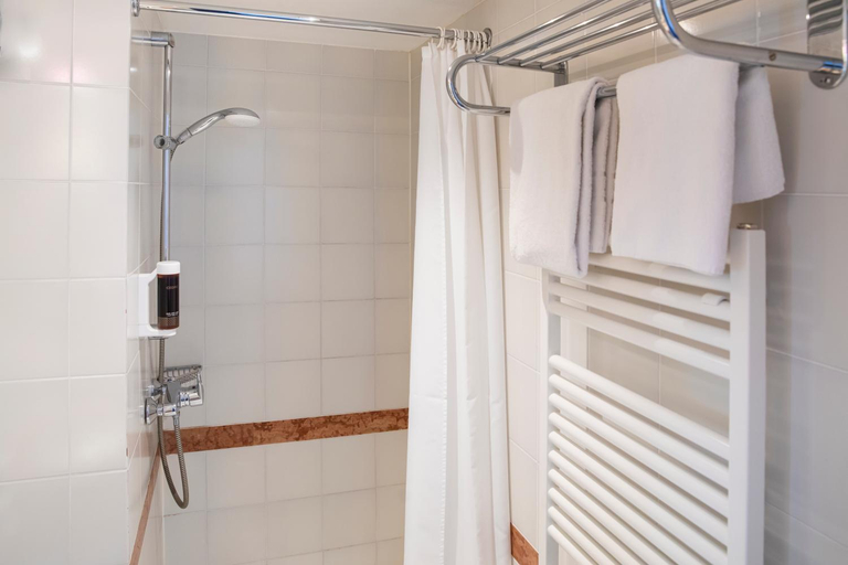Bathroom 4, Michel Hotel Magdeburg, Magdeburg