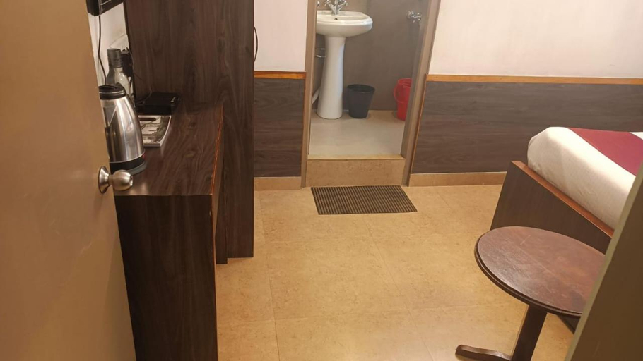 Bedroom 2, Hotel Indiana, East Khasi Hills