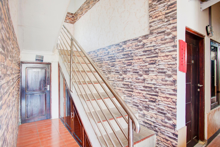 Others 4, OYO 2965 Silvia Homestay, Kupang