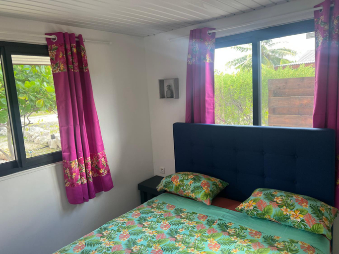 Bedroom 2, KoriKori House Fakarava I