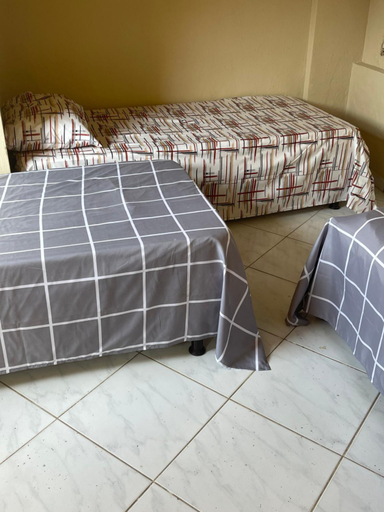 Bedroom 2, Hostel casa amarela, Armação dos Búzios