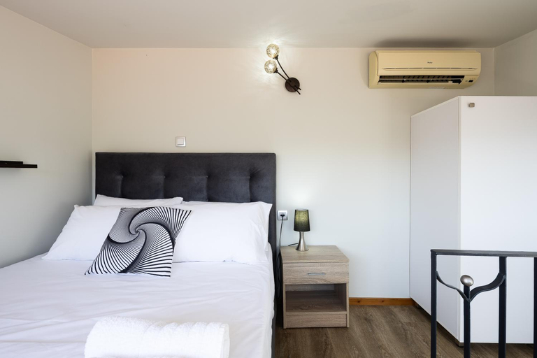 3, Quaint Coastal Lofts, Crete