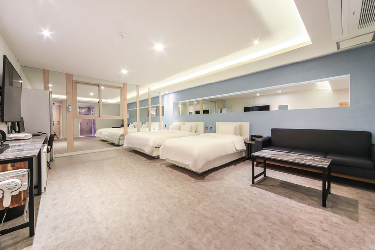 Bedroom 2, Ulsan Jinjangdong Premier, Buk