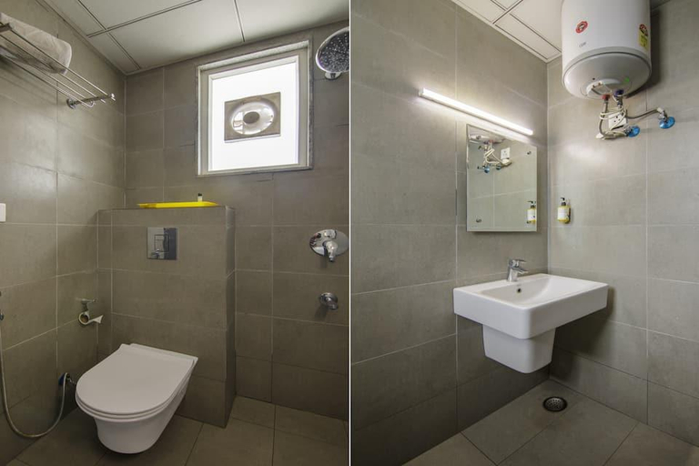 Bathroom 4, hotel noida express, Gautam Buddha Nagar