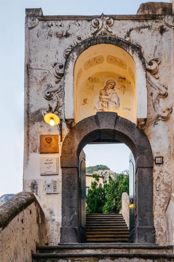 5, Amalfi Resort, Salerno