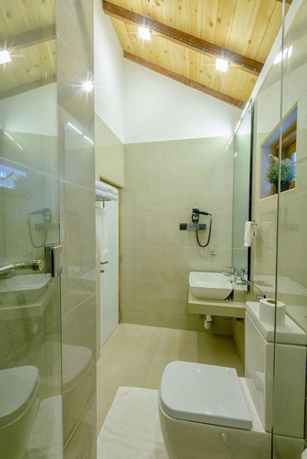 Bathroom 4, Aryana Hotel, N. Palatha East