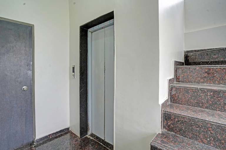 Public Area 2, Via Royal Inn I, Pune