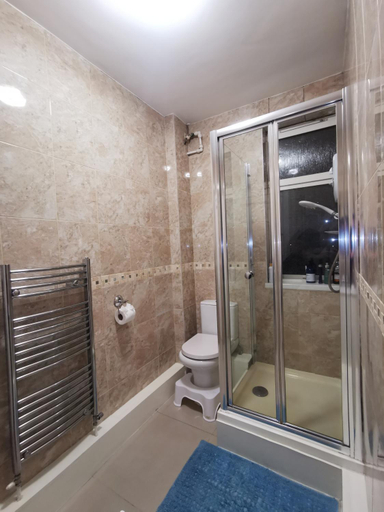 Bathroom 2, Neat double room, London