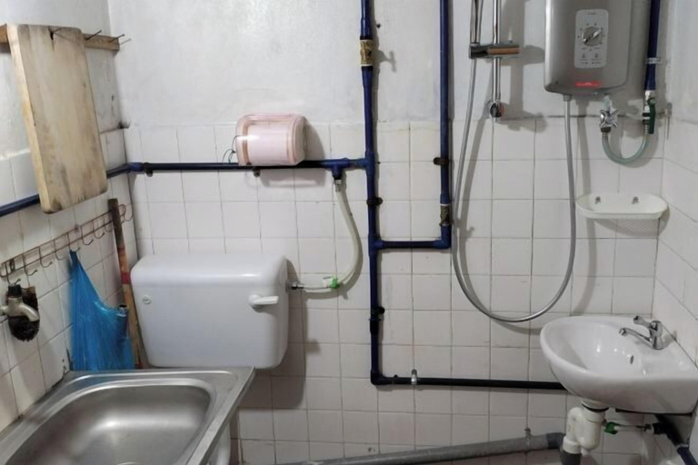 Bathroom 4, Wisma Orchid Homestay Tuaran, Tuaran