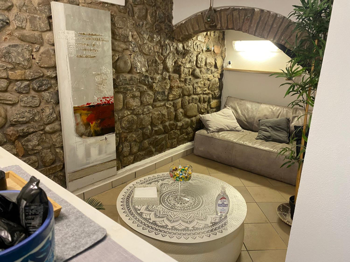 Others 3, Civico 18 B&B, Reggio Nell'Emilia
