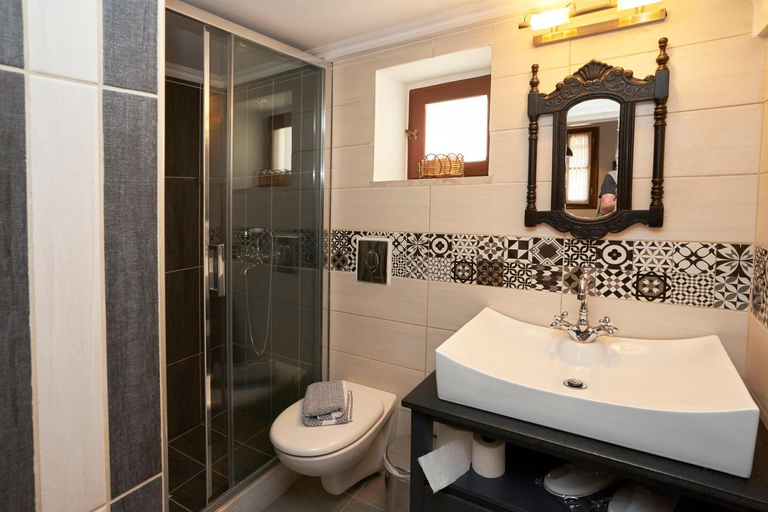 Bathroom 3, Kaminos Boutique Hotel, South Aegean