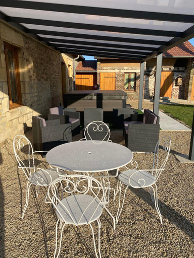 Others 3, auberge du pied des monts, Ardennes