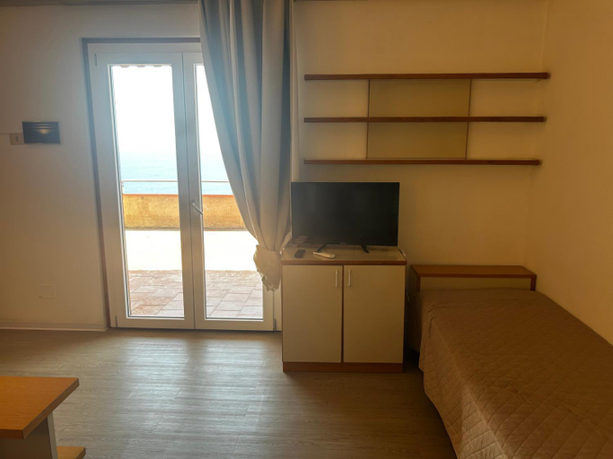 Others 4, Residence Letojanni Taormina, Messina