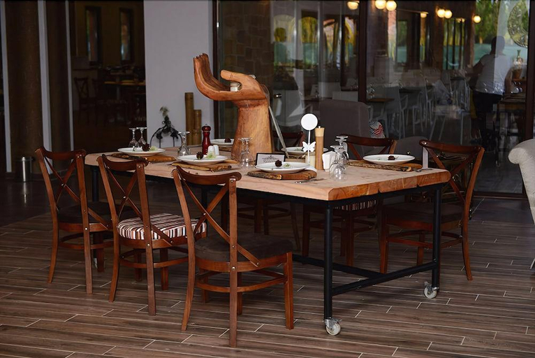 Food & Drinks 5, Golkoy Yasam Resort, Merkez