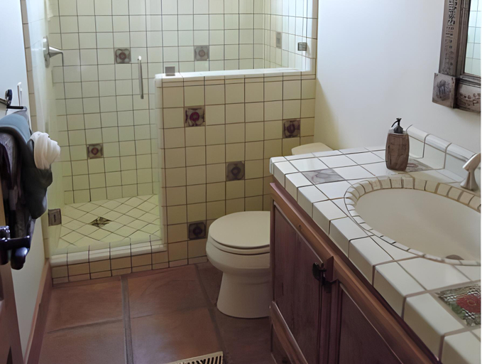 Bathroom 2, Croad Vineyards - The Inn, San Luis Obispo