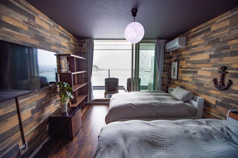 Bedroom 2, MARINE-Q, Inami Town
